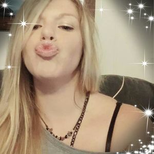 Meet your Posher, Lacey